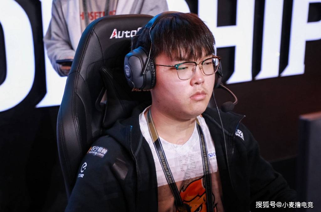 惊天逆转!FIFA电竞战队挺进四强 惊天逆转!FIFA电竞战队挺进四强