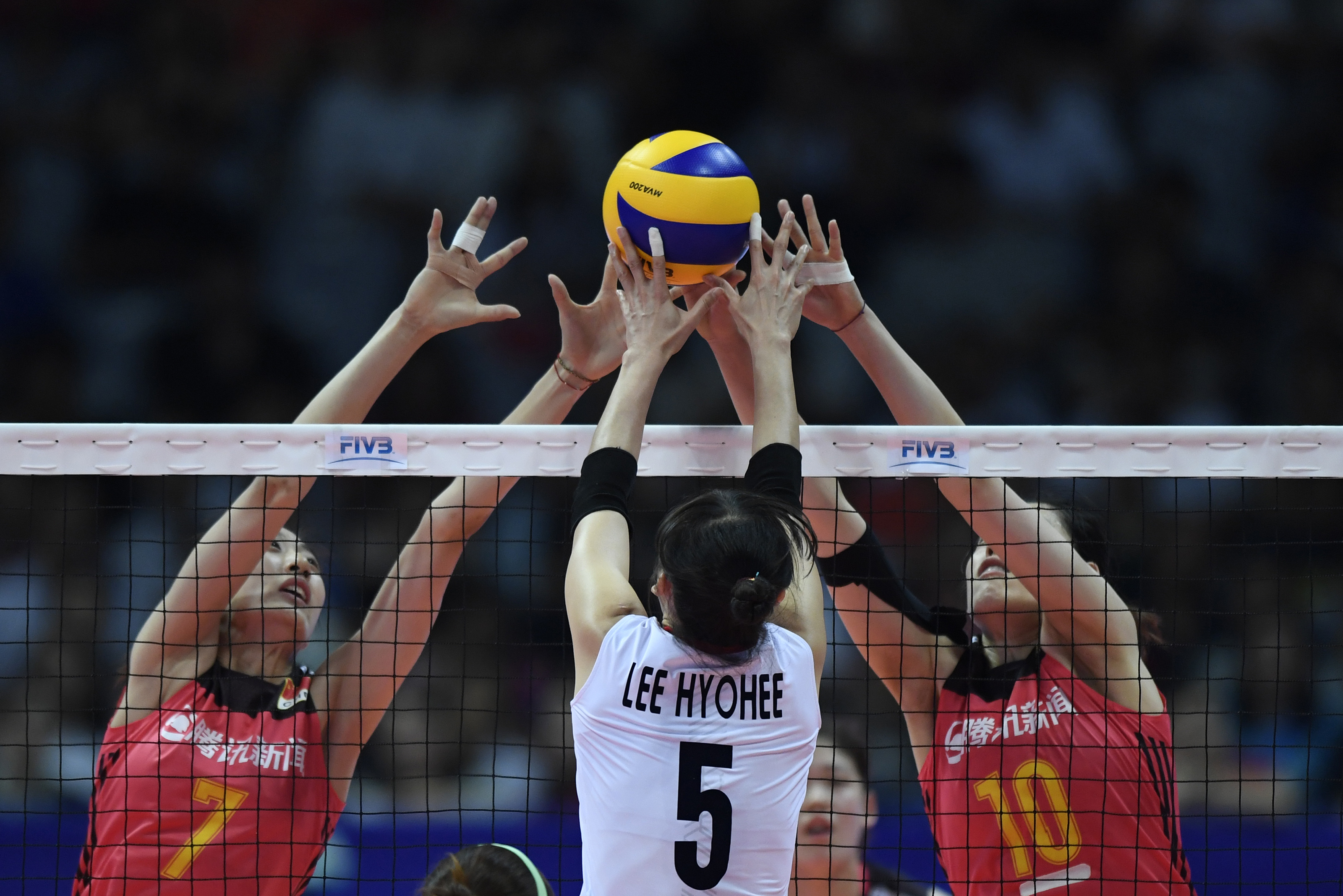 开云体育在线-排球赛事精彩瞬间盘点，年度回顾震撼登场的简单介绍