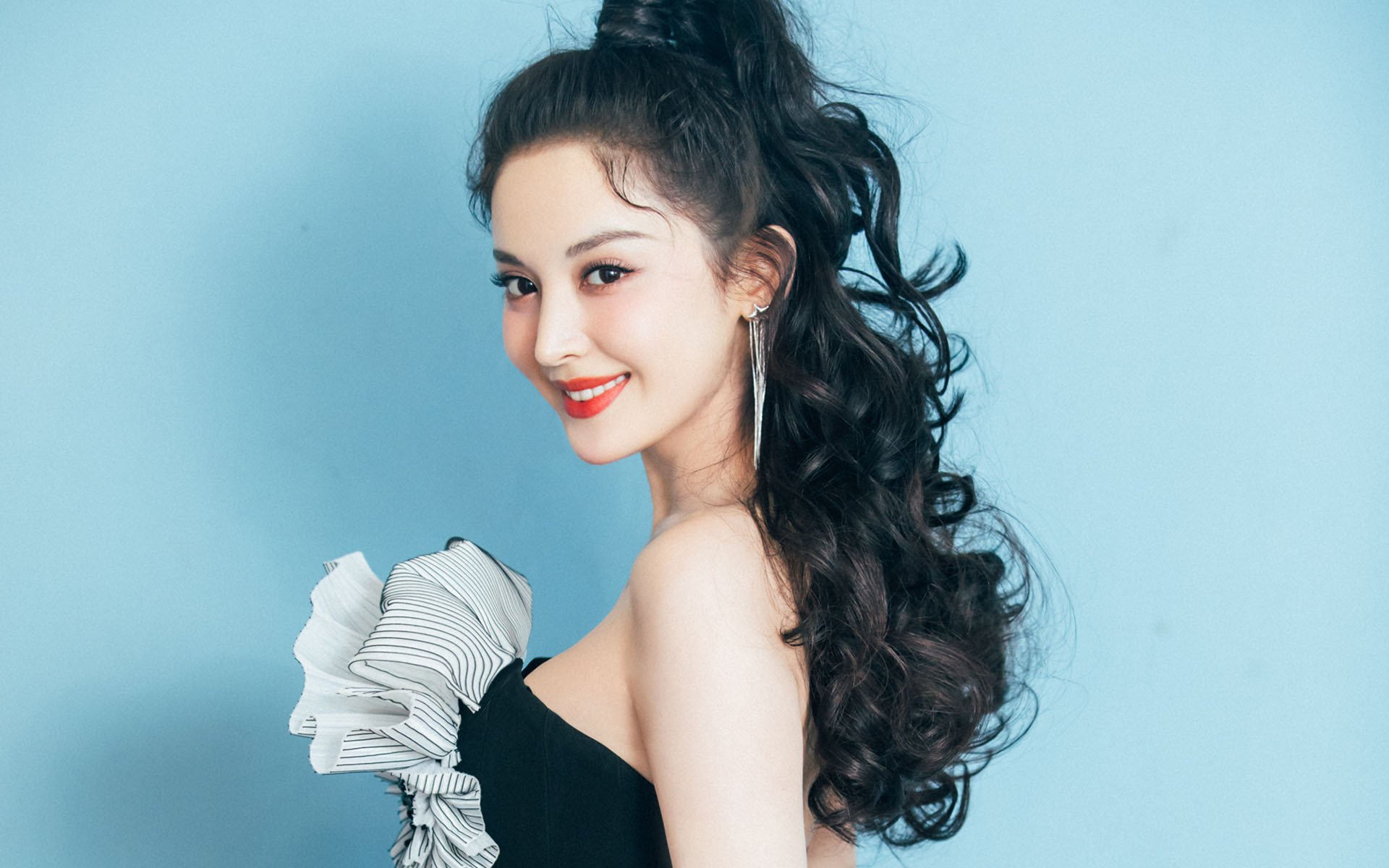 开云体育app-北欧寒锋与东亚铁闸，黄潜艇如何沉没于唯一性之夜