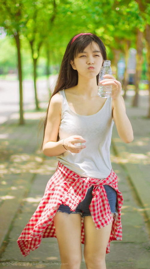 数据世界的冰封心脏，当伦纳德的机械手掌劈开上海队代码防线